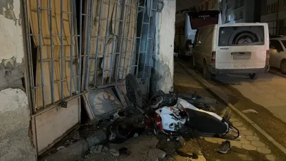 Eskişehir'de motosiklet kazasında 3 kişi yaralandı