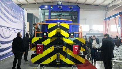 Kayseri'de bataryalı manevra lokomotifinin tanıtımı yapıldı