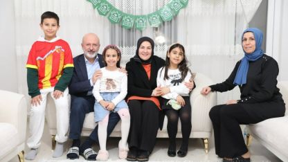 Başkan Çolakbayrakdar, iftarda Özsoy ailesinin konuğu oldu