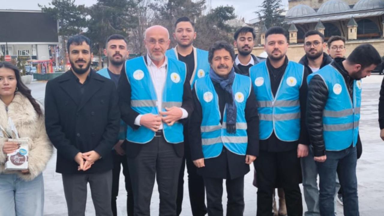 AK Parti’den vatandaşlara iftariyelik dağıtımı