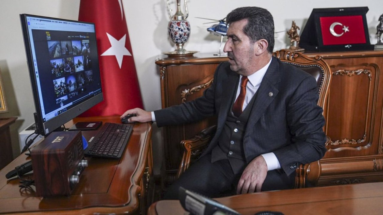 ASBÜ Rektörü Prof. Dr. Arıcan, AA'nın "Yılın Kareleri" oylamasına katıldı