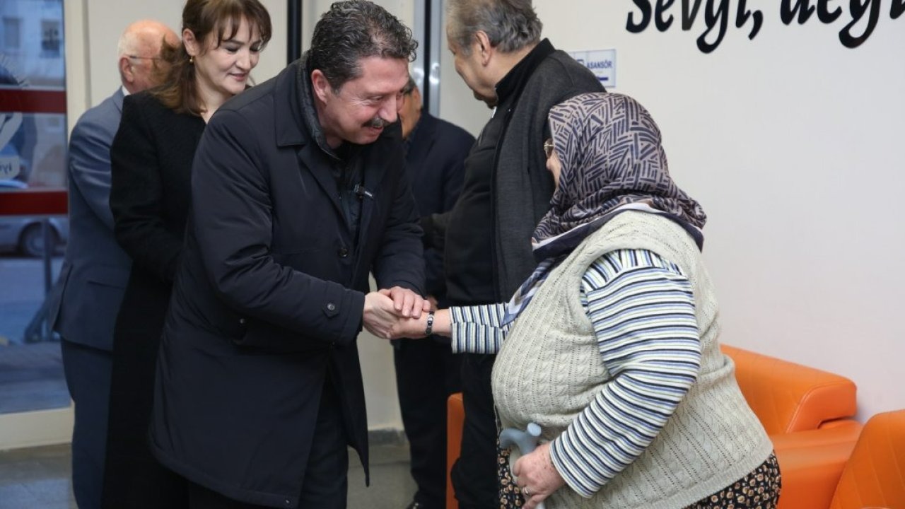Beypazarı Belediye Başkanı Kasap huzurevi sakinleriyle iftar yaptı