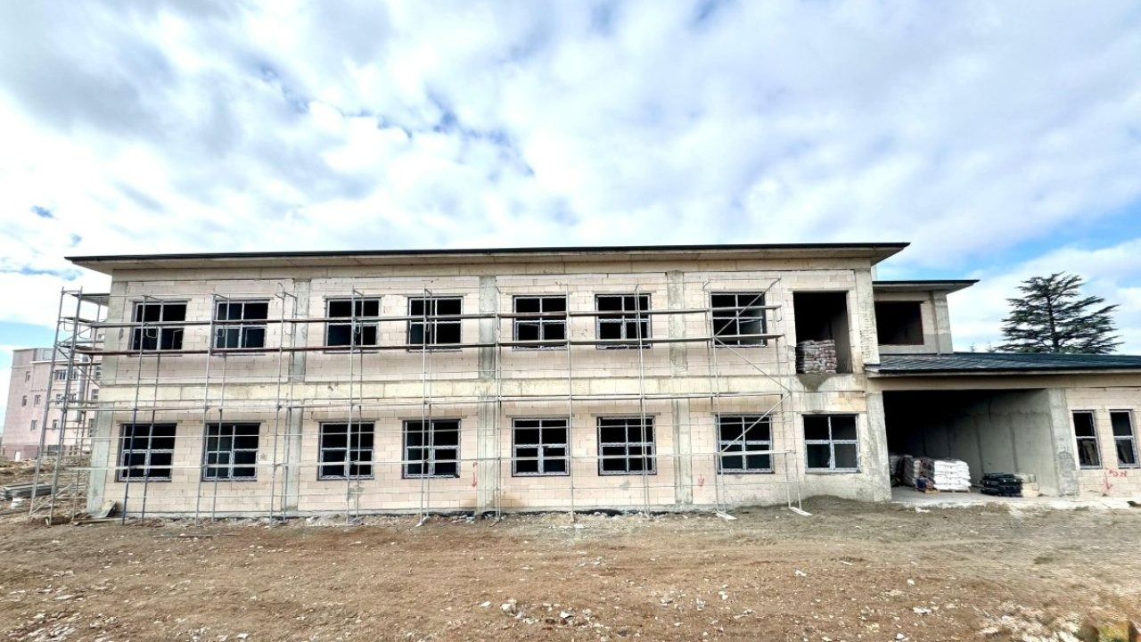 Eskişehir'de yapımı süren sağlık yatırımları incelendi