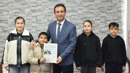 Genç gazeteciler iş başında