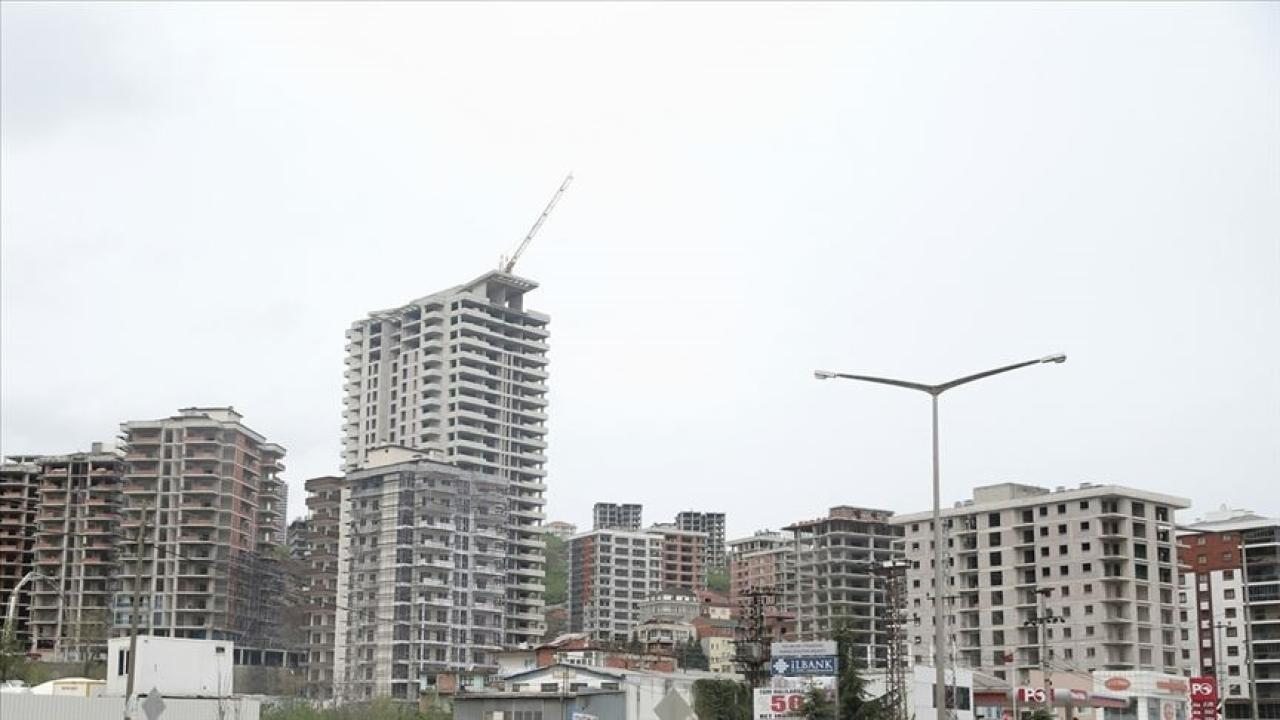 Karaman'da kaç daireye yapı ruhsatı verildi?