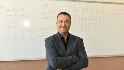 KMÜ’lü profesöre Avrupa’dan dört görev