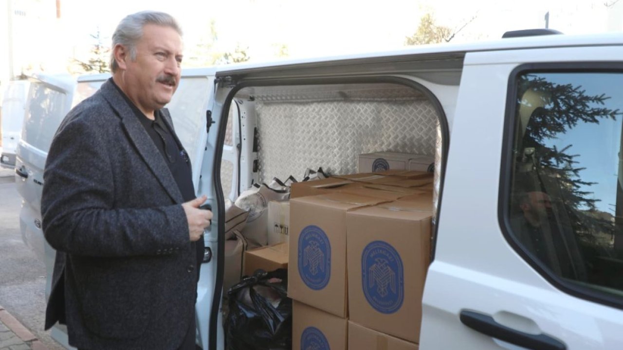 Melikgazi Belediyesinden iaşe kolisi dağıtımı