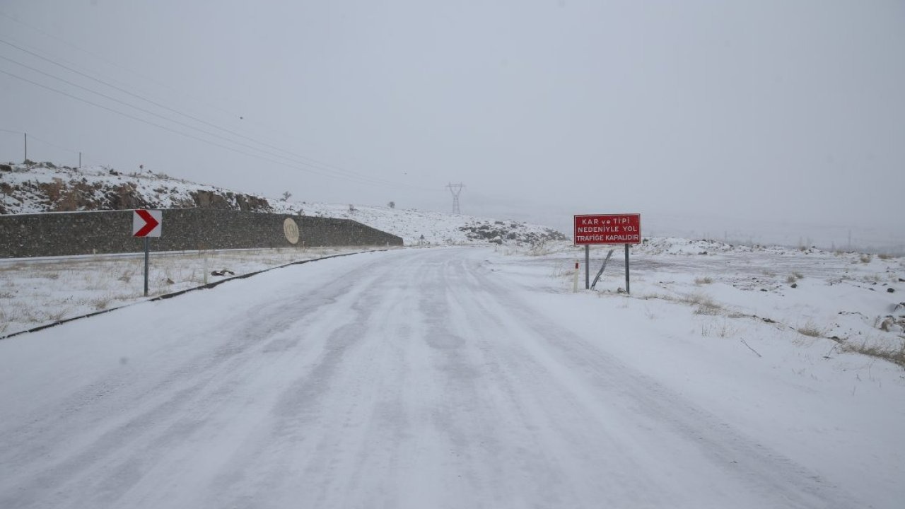 Niğde'de kar yağışı ve soğuk hava etkili oluyor