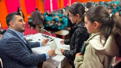 Okuyan nesil yazarla buluştu