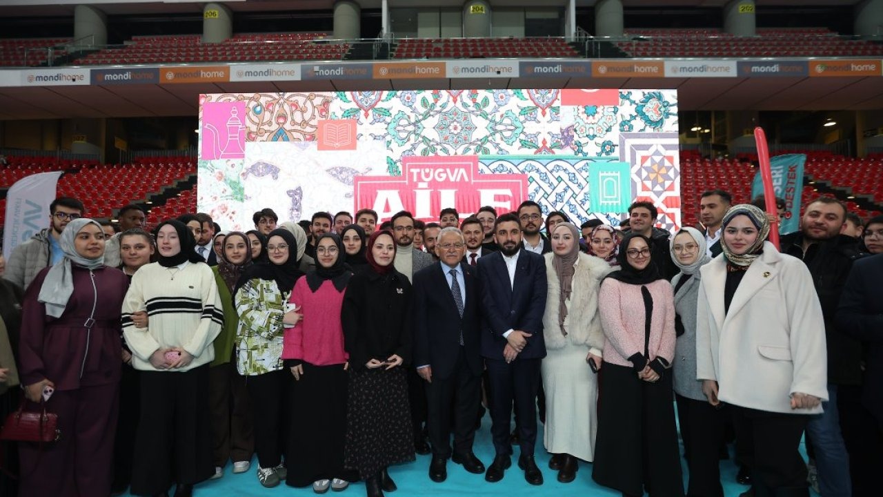 TÜGVA Genel Başkanı Beşinci, Kayseri'de gençlerle iftarda bir araya geldi