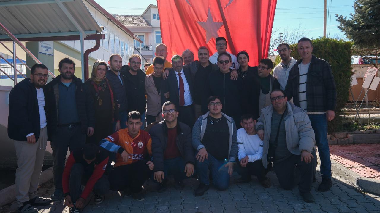 Vali Çiçek gönüllere dokundu