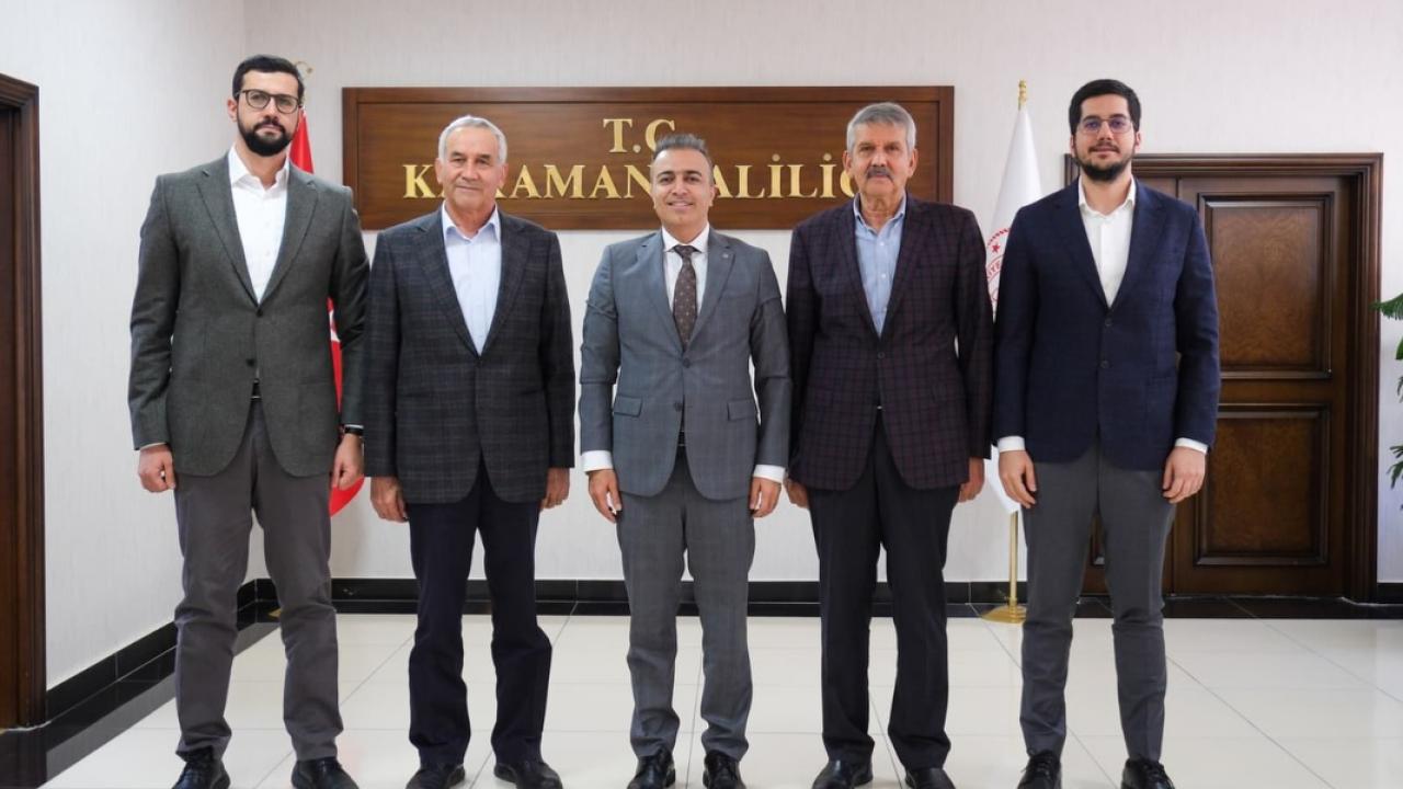 Vali Çiçek’e ziyaret trafiği sürüyor