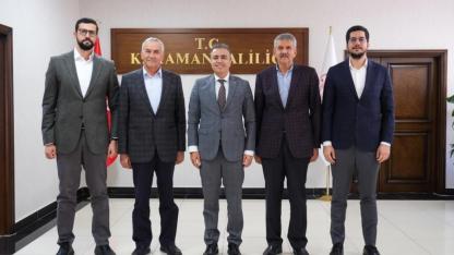 Vali Çiçek’e ziyaret trafiği sürüyor