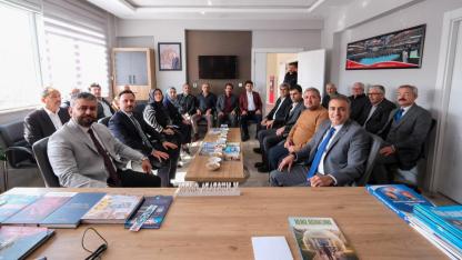 Vali Çiçek’ten MHP ve Ülkü Ocaklarına ziyaret