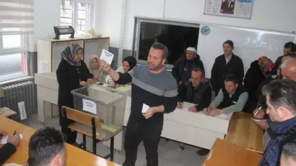 Konya'da yeni kurulan mahallede muhtarlık seçimi heyecanı yaşandı