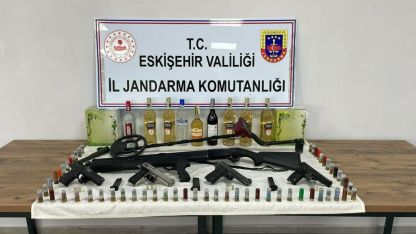 Eskişehir'de kaçakçılık operasyonunda 2 şüpheli yakalandı