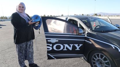 Nevşehir'de kadınlar ralli araçlarıyla düzenlenen slalom etkinliğine katıldı