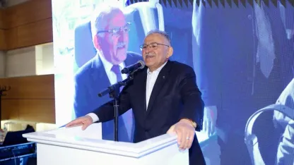 Başkan Büyükkılıç iftarda gençlerle buluştu