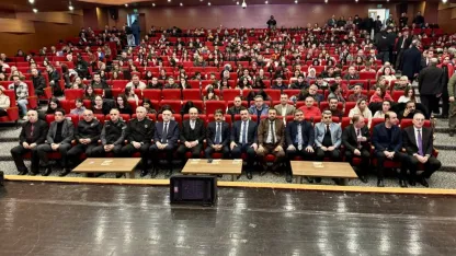 Kırşehir'de İstiklal Marşı'nın Kabulü ve Mehmet Akif Ersoy'u Anma Günü programı düzenlendi