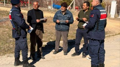 Kırşehir'de jandarma vatandaşları bilgilendirdi