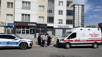 Kayseri'de 3'üncü kattan düşen yaşlı adam öldü