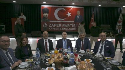 Zafer Partisi Genel Başkanı Özdağ, Kayseri'de partisinin iftar programına katıldı