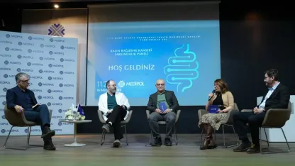 Medipol Sağlık Grubu "Kalın Bağırsak Kanseri Farkındalık Paneli" düzenledi