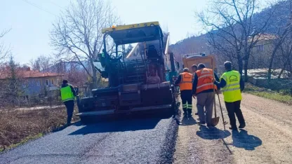Nallıhan'da asfalt çalışmaları devam ediyor