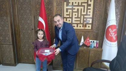 Beyşehir'de 4-6 yaş kuran kursu öğrencileri kumbaralarındaki paraları TDV'ye bağışladı