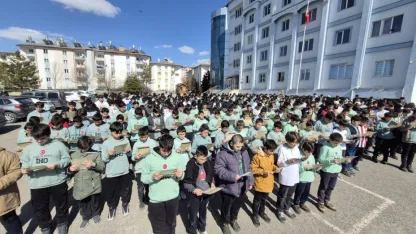 Sivas'ta "1 dakikada 1 hatim" programı düzenlendi