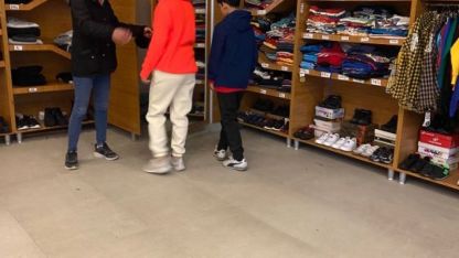 Pursaklar'da yetim çocuklara bayramlık desteği