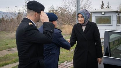 İçişleri Bakan Yardımcısı Yiğitbaşı ve Jandarma Genel Komutanı Orgeneral Çardakcı sürücülerle bayramlaştı