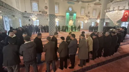 Beypazarı'nda bayram namazı kılındı