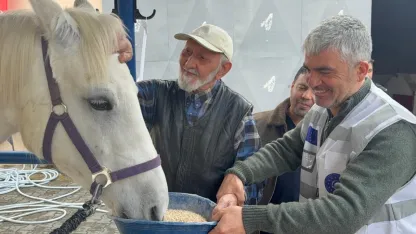 Hippoterapi Uygulama ve Araştırma Merkezi huzurevi sakinlerini ağırladı
