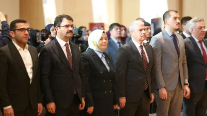 Konya'da "Öncü Okullar Öncü Şahsiyetler" programı oturumlarla sürüyor