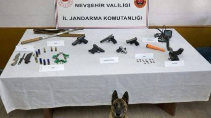 Nevşehir'de tarihi eser niteliğinde 13 sikke ile 3 yüzük ele geçirildi