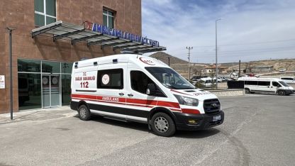 Niğde'de boşanma aşamasındaki eşini bıçaklayan şüpheli intihar girişiminde bulundu