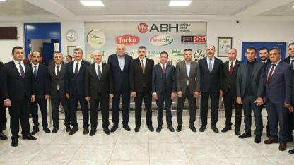 İçişleri Bakanı Çiftçi, Konya'da şeker fabrikasını ziyaret etti