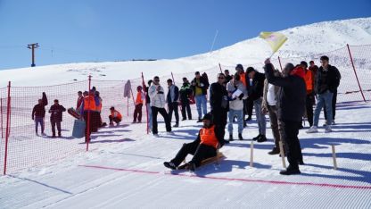 "Geleneksel Kızak Türkiye Şampiyonası" Erciyes'te yapıldı