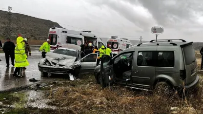 Ankara'daki trafik kazasında 1 kişi öldü, 4 kişi yaralandı