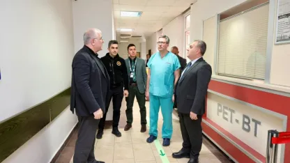 ERÜ Rektörü Altun, PET-BT Ünitesi'nin yenileme çalışmalarını inceledi