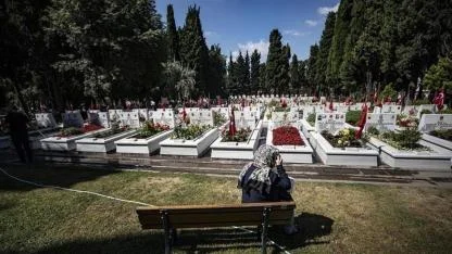 81 ildeki şehitliklerde bakım çalışması başlatıldı