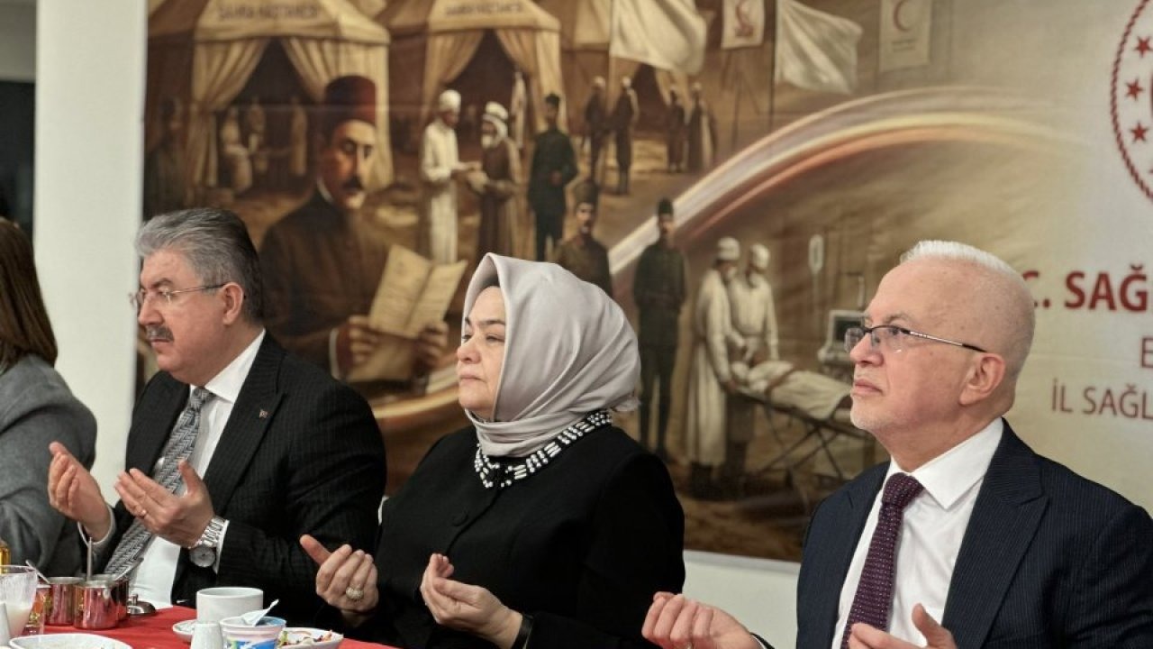 AK Parti Eskişehir Milletvekili Gürcan, sağlık çalışanları ve öğrencilerle buluştu