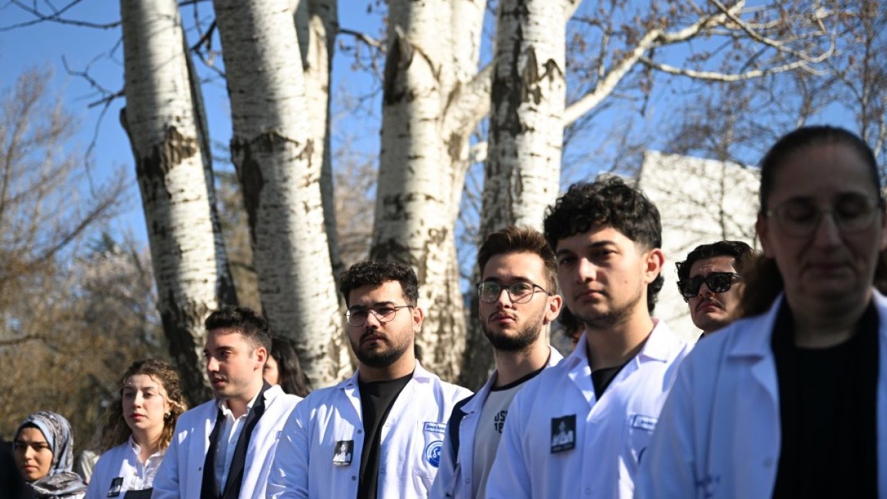 Alkollü sürücünün hayattan kopardığı tıp öğrencisi Yaren, okulunda anıldı