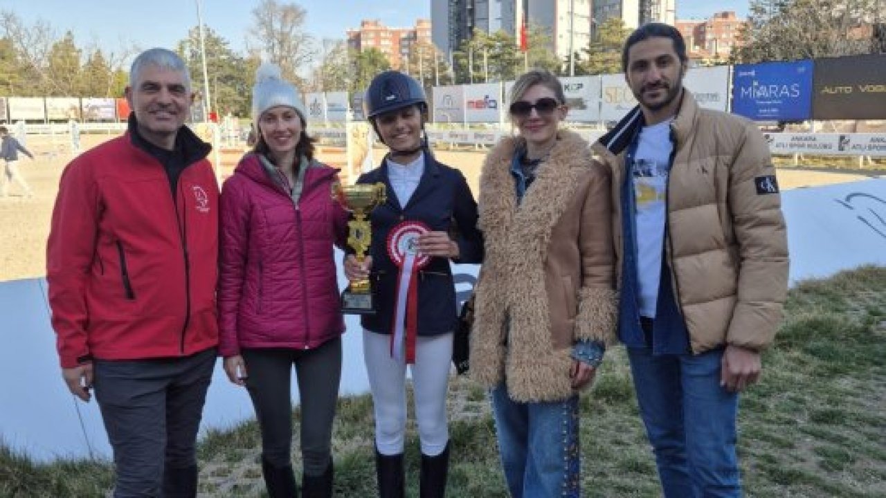Ankara Yıldırım Beyazıt Üniversitesi Spor Kulübü binicisi Turasan birincilik elde etti