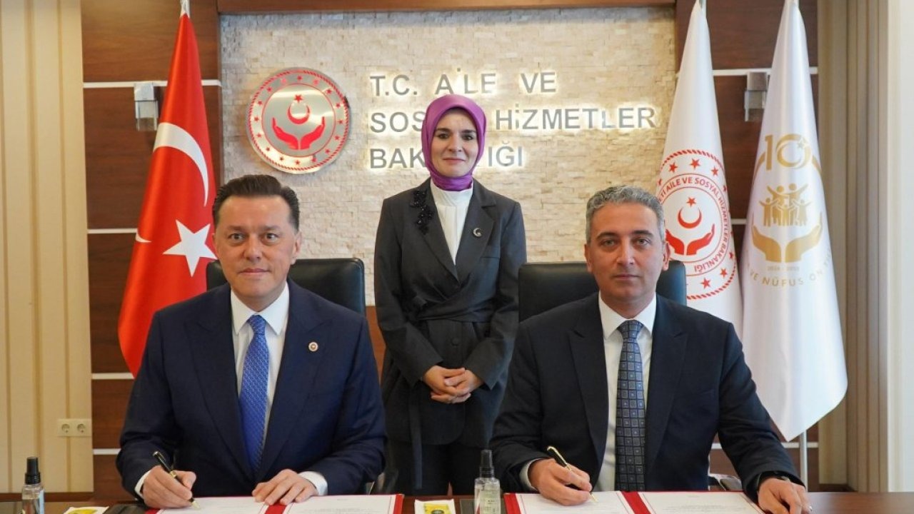 Bakan Göktaş, AK Parti Eskişehir Milletvekili Hatipoğlu ile görüştü