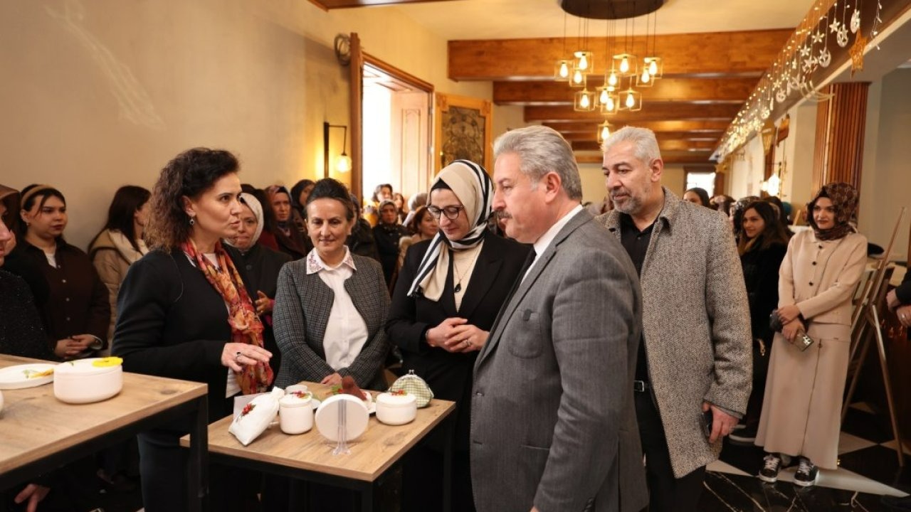 Başkan Palancıoğlu, kadın personelin 8 Mart Dünya Kadınlar Günü'nü kutladı