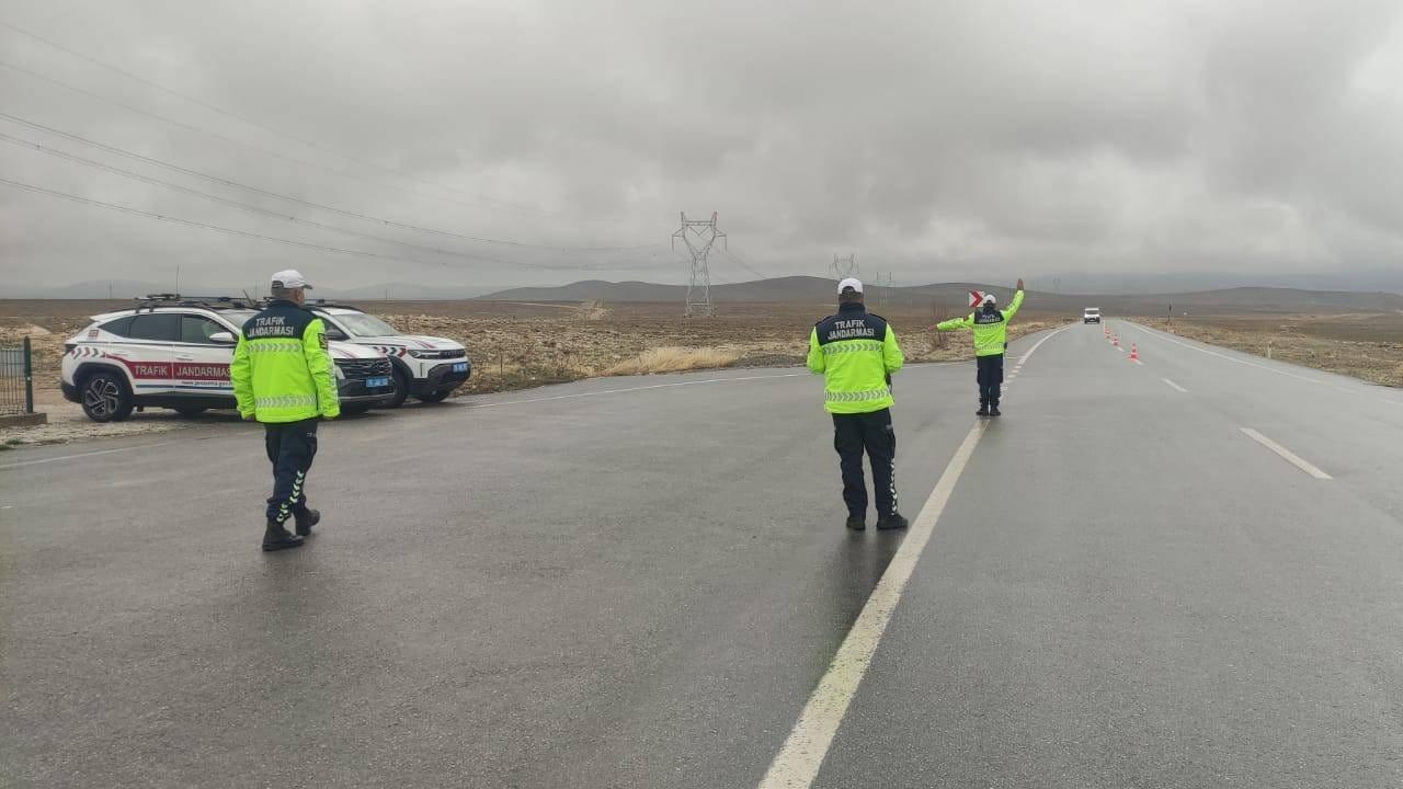 Bayramda jandarma sahada