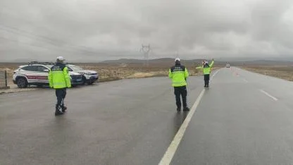 Bayramda jandarma sahada