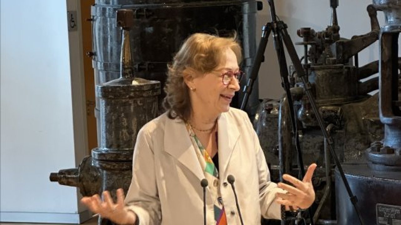 Bilgi Üniversitesi kurucularından Prof. Dr. Duruiz için "Emeritus Profesörlük" töreni düzenlendi